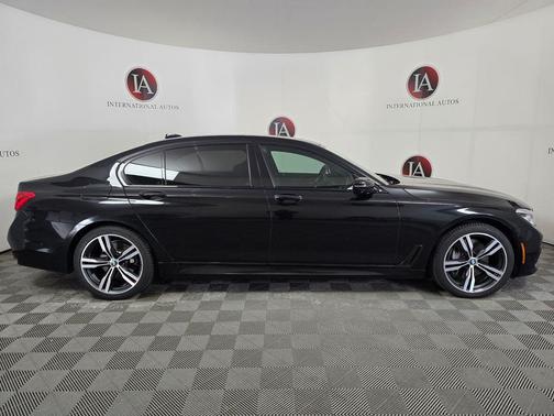 2016 BMW 750 i xDrive