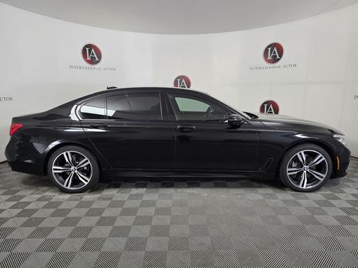 2016 BMW 750 i xDrive