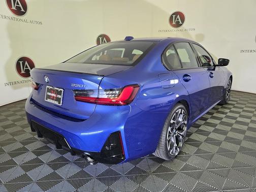 2025 BMW 330 i xDrive