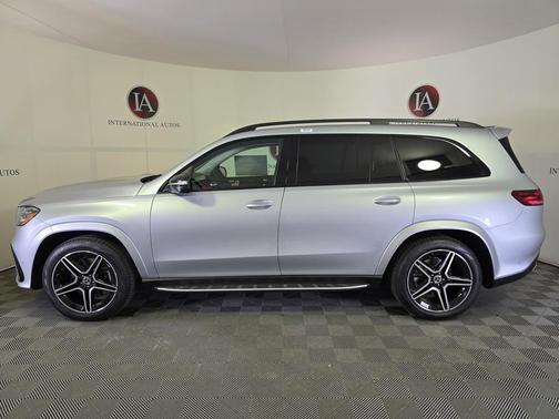 2026 Mercedes-Benz GLS 450 4MATIC