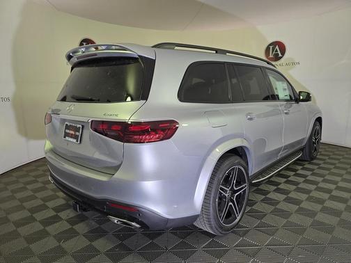 2026 Mercedes-Benz GLS 450 4MATIC