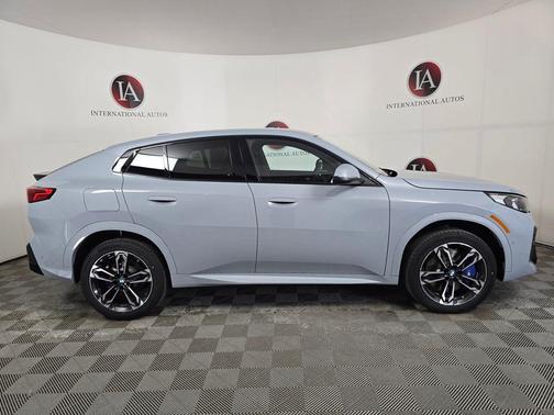 Brooklyn Grey Metallic 2026 BMW X2 xDrive28i