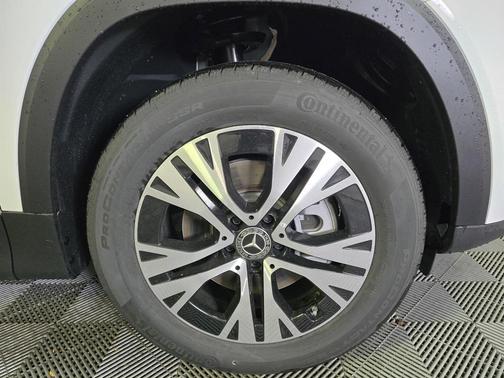 2025 Mercedes-Benz GLB 250 4MATIC