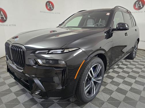 Black Sapphire Metallic 2026 BMW X7 xDrive40i