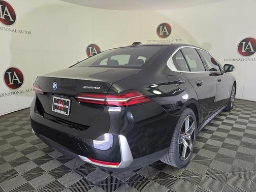 2024 BMW i5 eDrive40