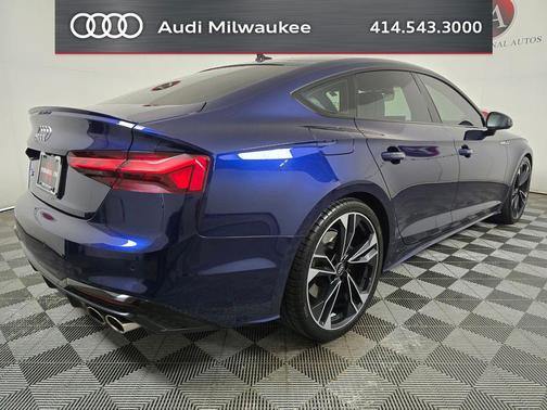 Navarra Blue Metallic 2021 Audi S5 Premium Plus TFSI quattro Tiptronic