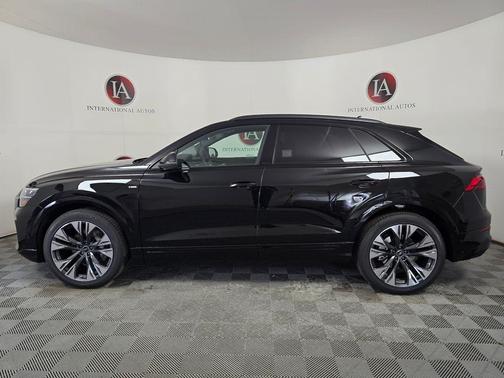 2026 Audi Q8 55 Premium Plus