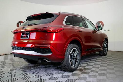 2025 Audi Q5 Premium Plus TFSI quattro S tronic