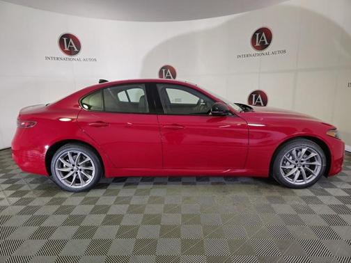 2025 Alfa Romeo Giulia AWD