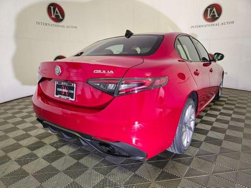 Alfa Rosso 2025 Alfa Romeo Giulia AWD