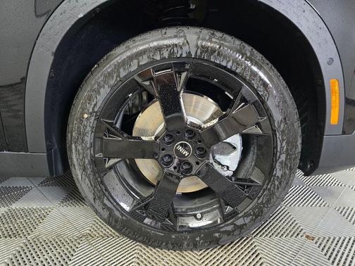 Midnight Black II Metallic 2027 MINI Countryman Cooper S ALL4