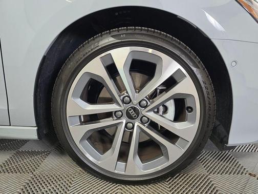Arrow Gray Pearl Effect 2026 Audi A3 Premium