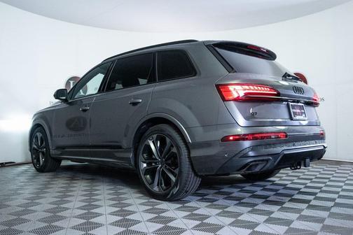 2026 Audi Q7 55 Premium Plus