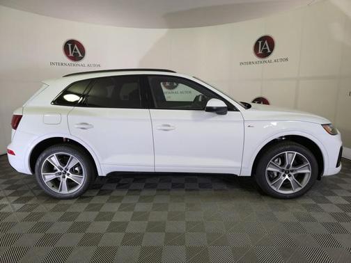 2025 Audi Q5 45 S line Premium