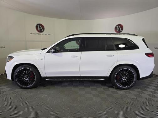 2025 Mercedes-Benz AMG GLS 63 Base