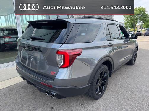 Carbonized Gray Metallic 2023 Ford Explorer ST