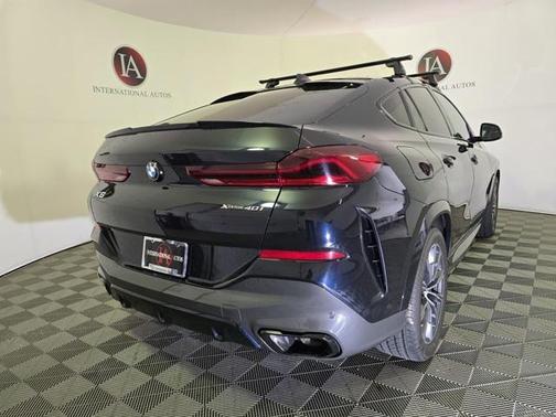 2021 BMW X6 xDrive40i