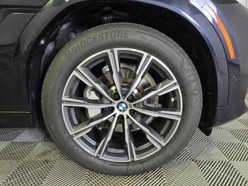 2021 BMW X6 xDrive40i
