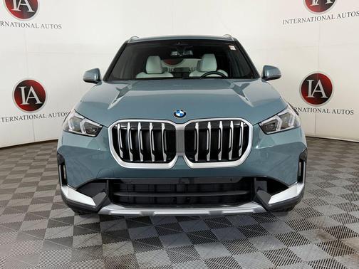 Cape York Green Metallic 2026 BMW X1 xDrive28i