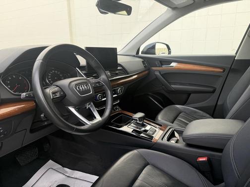 2021 Audi Q5 45 Premium