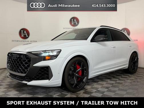 White 2026 Audi RS Q8 4.0T