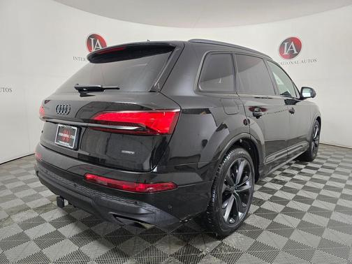 2026 Audi Q7 55 Premium Plus