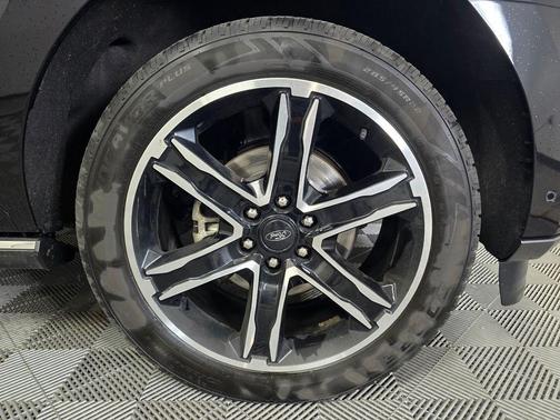 Agate Black 2020 Ford Expedition Max Limited
