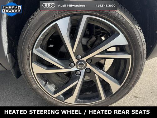 2022 Volvo XC40 T5 R-Design