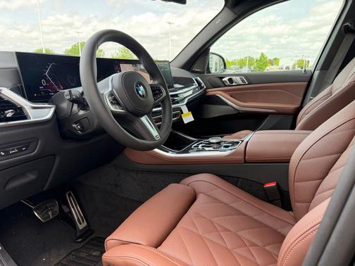 Black Sapphire Metallic 2026 BMW X5 xDrive40i