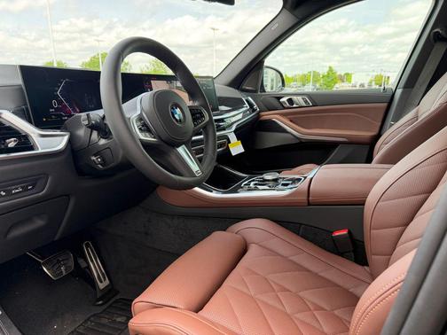 Black Sapphire Metallic 2026 BMW X5 xDrive40i