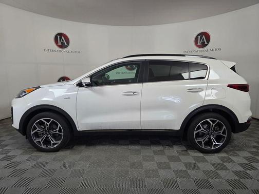 Snow White Pearl 2021 Kia Sportage SX Turbo