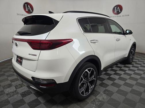 Snow White Pearl 2021 Kia Sportage SX Turbo