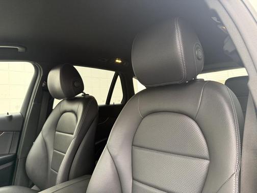 2021 Mercedes-Benz GLC 300 4MATIC