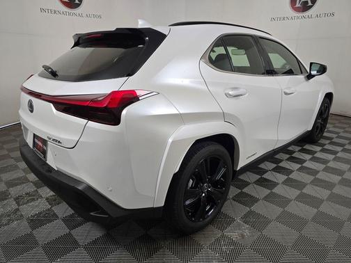 White Pearl 2021 Lexus UX 250h Base
