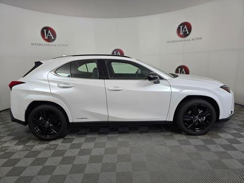 White Pearl 2021 Lexus UX 250h Base