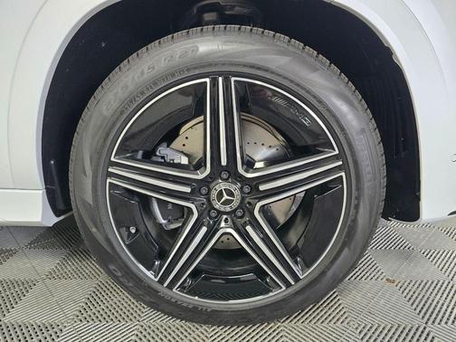 White 2026 Mercedes-Benz GLE 450 4MATIC