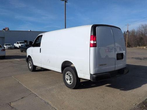 2025 Chevrolet Express 3500 RWD 3500 Regular Wheelbase WT