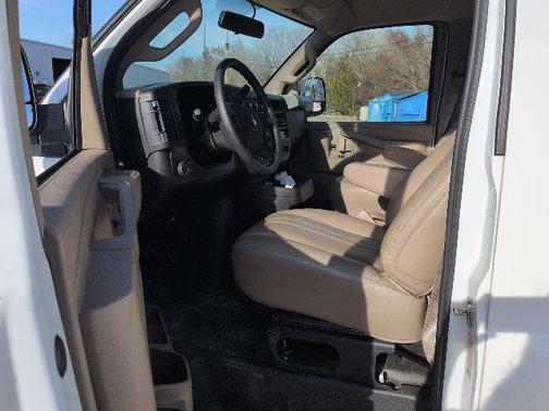 2025 Chevrolet Express 3500 RWD 3500 Regular Wheelbase WT