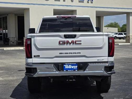 White Frost Tricoat 2024 GMC Sierra 2500 SLT