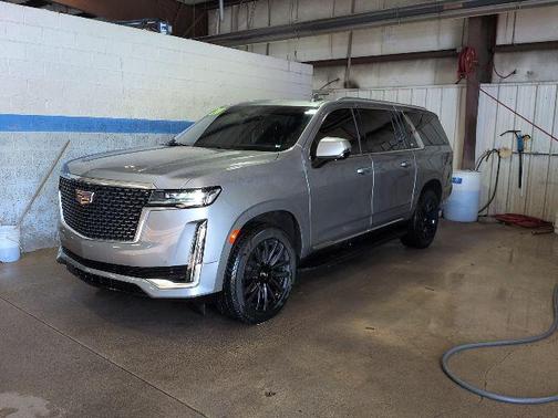 2024 Cadillac Escalade ESV Premium Luxury