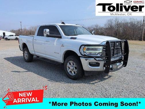 2022 RAM 2500 Laramie Crew Cab 4x4 6'4' Box