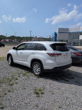 Blizzard Pearl 2016 Toyota Highlander LE Plus