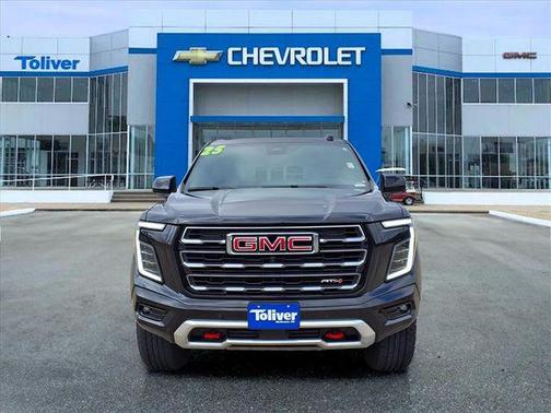 2025 GMC Yukon 4WD AT4