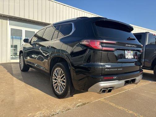 2025 GMC Acadia Denali