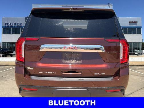 Redwood Metallic 2022 GMC Yukon XL SLE