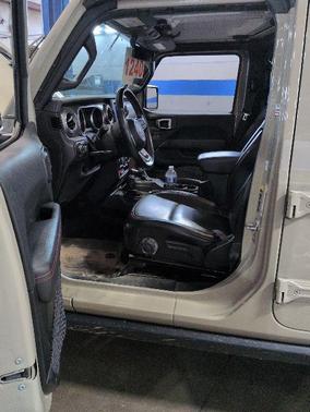 Limited Edition Gobi Clearcoat 2022 Jeep Gladiator Rubicon