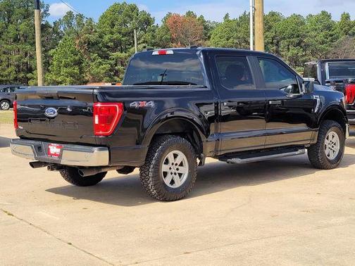 Black Metallic 2021 Ford F-150 XLT