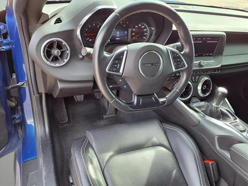 2022 Chevrolet Camaro 2LT