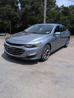 Sterling Gray Metallic 2024 Chevrolet Malibu FWD 1LT