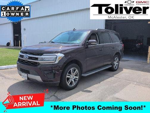 Jewel Red Metallic Tinted Clearcoat 2023 Ford Expedition XLT